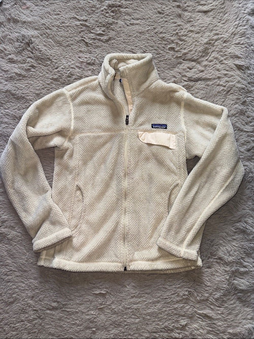 Patagonia Women’s Cream Full-Zip Teddy Fleece Jacket